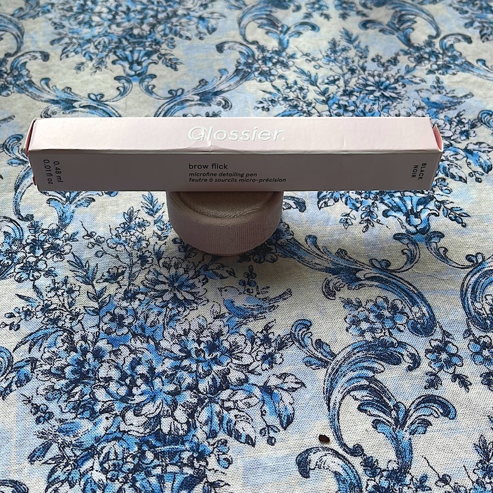 Glossier Brow Flick Black Noir